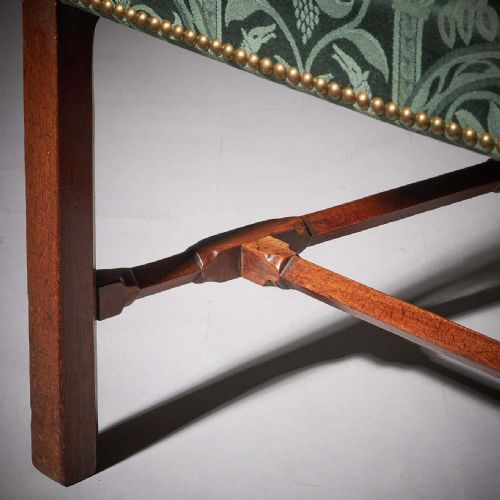 PAIR OF 18TH CENTURY GEORGE III CARVED MAHOGANY CHIPPENDALE CHAIRS - ADDITIONAL PHOTO 4