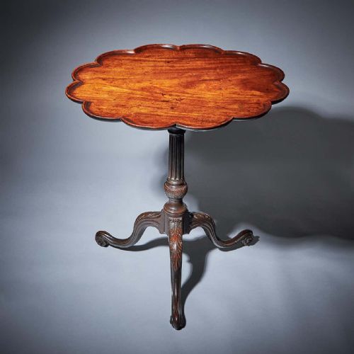 FINE 18TH CENTURY GEORGE III CHIPPENDALE MAHOGANY PIECRUST TRIPOD TABLE - ADDITIONAL PHOTO 1
