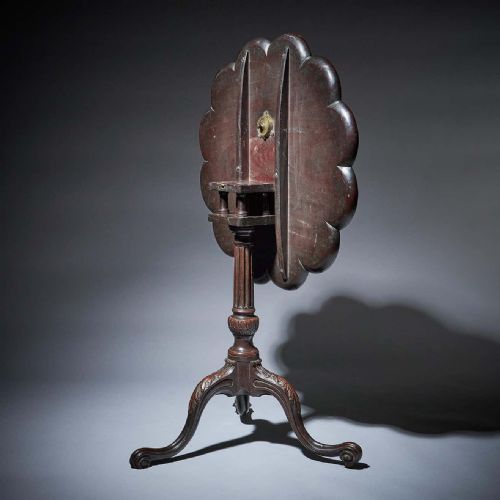 FINE 18TH CENTURY GEORGE III CHIPPENDALE MAHOGANY PIECRUST TRIPOD TABLE - ADDITIONAL PHOTO 2