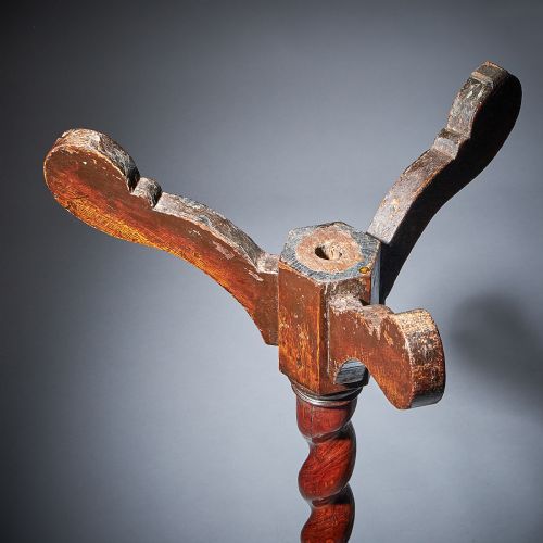 PAIR OF 17TH CENTURY KINGWOOD CHARLES II PARQUETRY TORCHIERES CIRCA 1660 - ADDITIONAL PHOTO 14