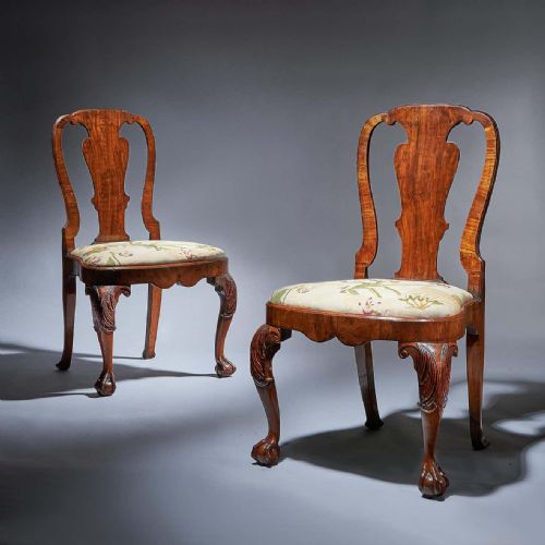 pair of 18th century george i carved walnut chairs - CATEGORY: ANTIQUE CHAIRS - DATED 18TH CENTURY