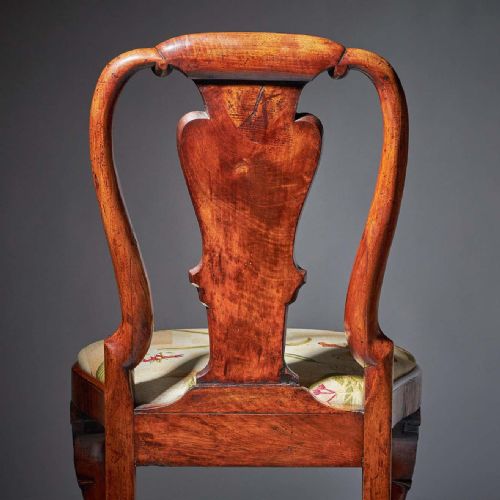 PAIR OF 18TH CENTURY GEORGE I CARVED WALNUT CHAIRS - ADDITIONAL PHOTO 5