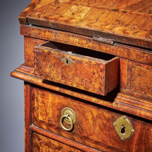HUGUENOT 17THCENTURY CHARLES II WILLIAM AND MARY WALNUT TWOPIECE BUREAU - ADDITIONAL PHOTO 6
