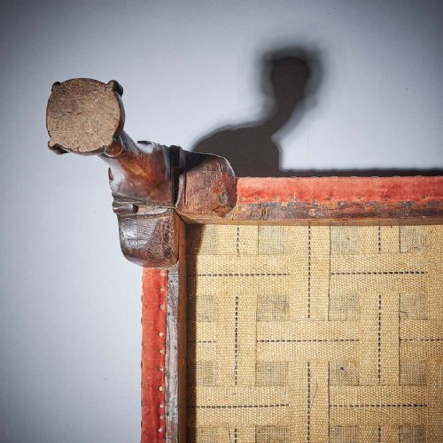 18TH CENTURY GEORGE II BALL AND CLAW WALNUT STOOL ON CABRIOLE LEG CIRCA 1730 - ADDITIONAL PHOTO 11