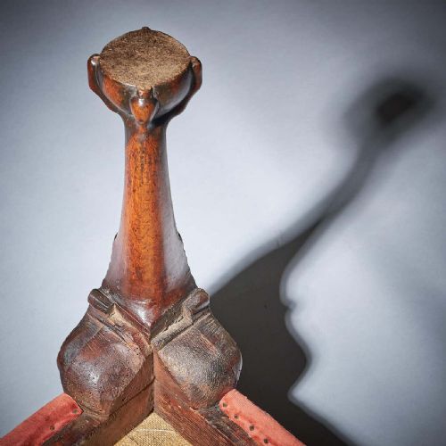 18TH CENTURY GEORGE II BALL AND CLAW WALNUT STOOL ON CABRIOLE LEG CIRCA 1730 - ADDITIONAL PHOTO 14