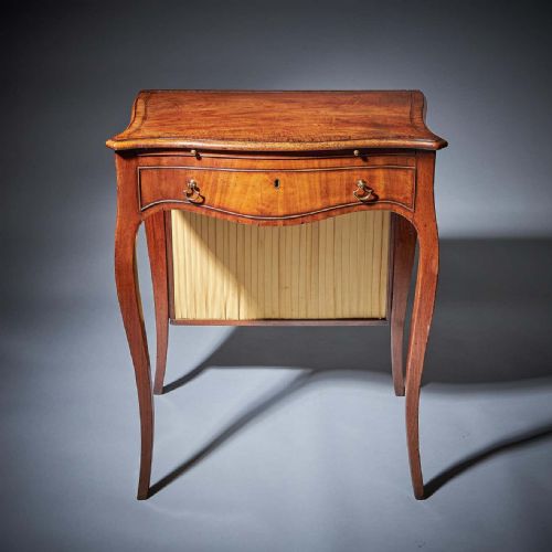 18TH CENTURY GEORGE III CHIPPENDALE MAHOGANY AND TULIPWOOD WRITING TABLE C1770 - ADDITIONAL PHOTO 3