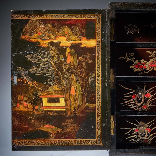 18TH CENTURY CHINESE EXPORT LACQUER CHINOISERIE TABLE CABINET - ADDITIONAL PHOTO 6