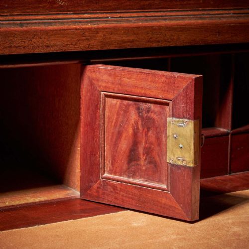 18THCENTURY GEORGE II MAHOGANY SECRETAIRE LINEN PRESS ATTRIBUTEDGILES GRENDEY - ADDITIONAL PHOTO 7