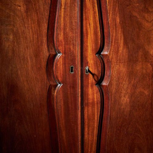 18THCENTURY GEORGE II MAHOGANY SECRETAIRE LINEN PRESS ATTRIBUTEDGILES GRENDEY - ADDITIONAL PHOTO 13