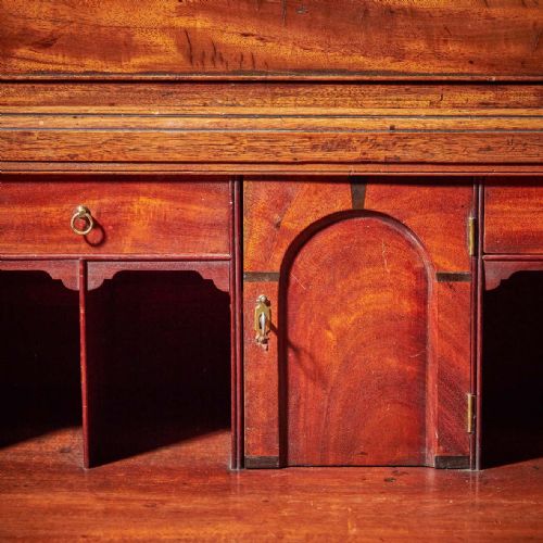 18TH CENTURY GEORGE III MAHOGANY SECRETAIRE CHEST ON CHEST CIRCA 17701780 - ADDITIONAL PHOTO 3