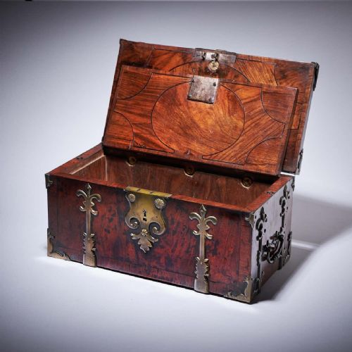 17TH CENTURY WILLIAM MARY WALNUT STRONGBOX OR COFFRE FORT CIRCA 16801700 - ADDITIONAL PHOTO 3