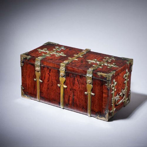 17TH CENTURY WILLIAM MARY WALNUT STRONGBOX OR COFFRE FORT CIRCA 16801700 - ADDITIONAL PHOTO 4