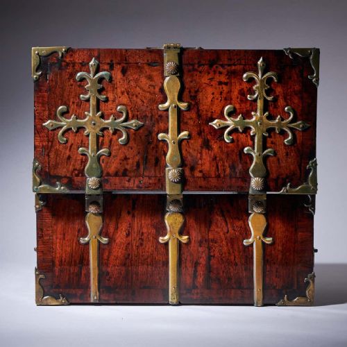 17TH CENTURY WILLIAM MARY WALNUT STRONGBOX OR COFFRE FORT CIRCA 16801700 - ADDITIONAL PHOTO 5