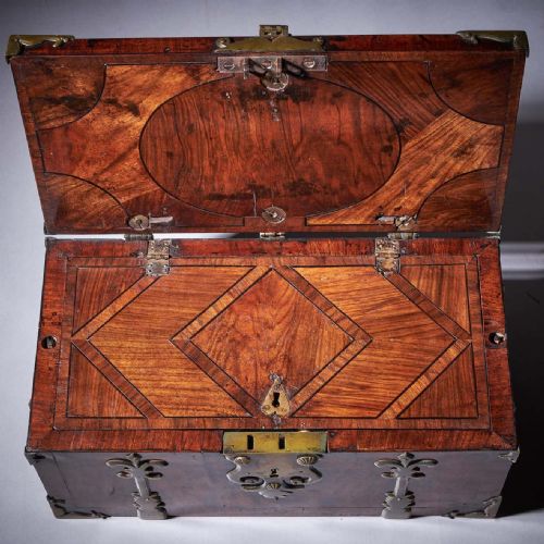 17TH CENTURY WILLIAM MARY WALNUT STRONGBOX OR COFFRE FORT CIRCA 16801700 - ADDITIONAL PHOTO 8