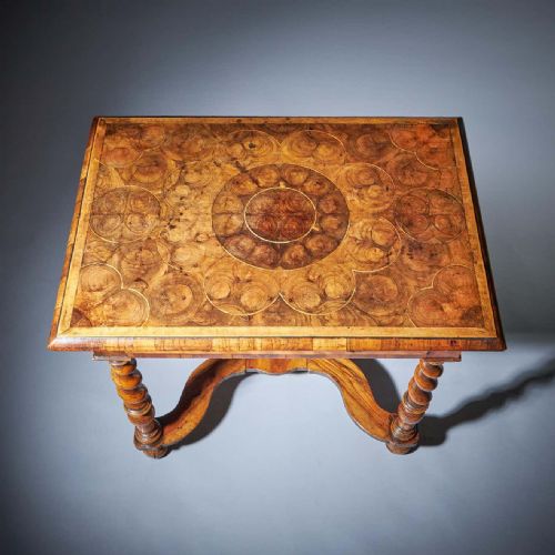 17TH CENTURY WILLIAM AND MARY OLIVE OYSTER TABLE CIRCA 16801700 - ADDITIONAL PHOTO 3