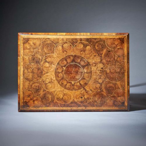 17TH CENTURY WILLIAM AND MARY OLIVE OYSTER TABLE CIRCA 16801700 - ADDITIONAL PHOTO 4