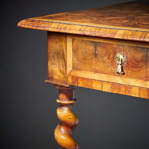 17TH CENTURY WILLIAM AND MARY OLIVE OYSTER TABLE CIRCA 16801700 - ADDITIONAL PHOTO 9