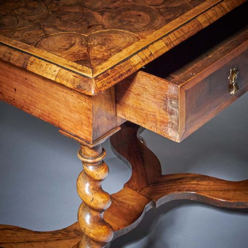 17TH CENTURY WILLIAM AND MARY OLIVE OYSTER TABLE CIRCA 16801700 - ADDITIONAL PHOTO 12