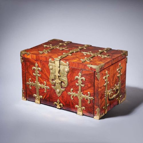 17TH C DIMINUTIVE WILLIAM AND MARY KINGWOOD STRONGBOX OR COFFRE FORT C 1690 - ADDITIONAL PHOTO 1