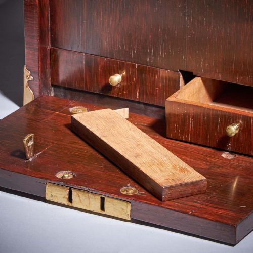 17TH C DIMINUTIVE WILLIAM AND MARY KINGWOOD STRONGBOX OR COFFRE FORT C 1690 - ADDITIONAL PHOTO 5