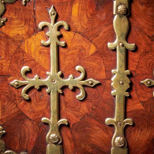 17TH C DIMINUTIVE WILLIAM AND MARY KINGWOOD STRONGBOX OR COFFRE FORT C 1690 - ADDITIONAL PHOTO 10