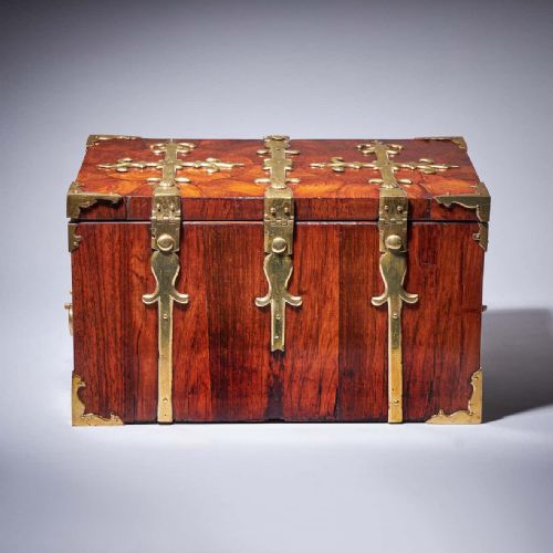 17TH C DIMINUTIVE WILLIAM AND MARY KINGWOOD STRONGBOX OR COFFRE FORT C 1690 - ADDITIONAL PHOTO 12