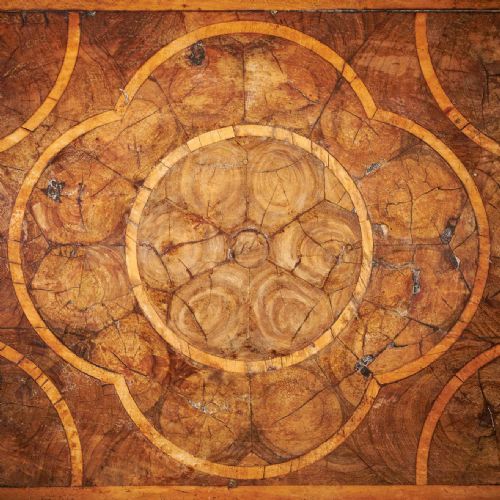 17TH CENTURY WILLIAM AND MARY OLIVE OYSTER LACE BOX CIRCA 16801700 - ADDITIONAL PHOTO 5