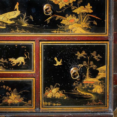 17TH CENTURY WILLIAM AND MARY JAPANNED CABINET ON ORIGINAL SILVER GILT STAND - ADDITIONAL PHOTO 14