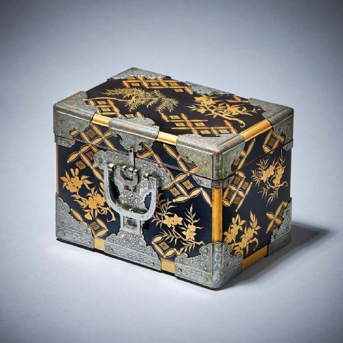 miniature hasamibako travelling chest edo period late 18th early 19th century - CATEGORY: ANTIQUE BOXES - DATED 18TH CENTURY