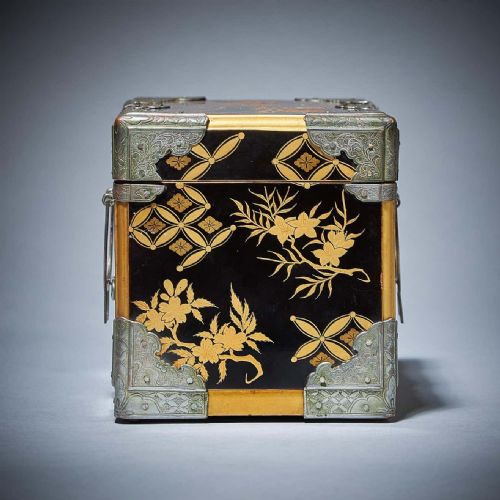 MINIATURE HASAMIBAKO TRAVELLING CHEST EDO PERIOD LATE 18TH EARLY 19TH CENTURY - ADDITIONAL PHOTO 2