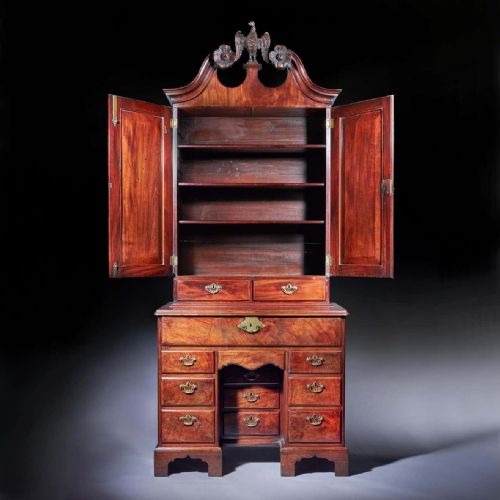 A GEORGE II IRISH MAHOGANY SECRETAIRE KNEEHOLE BOOKCASE ATT C HEARN - ADDITIONAL PHOTO 1