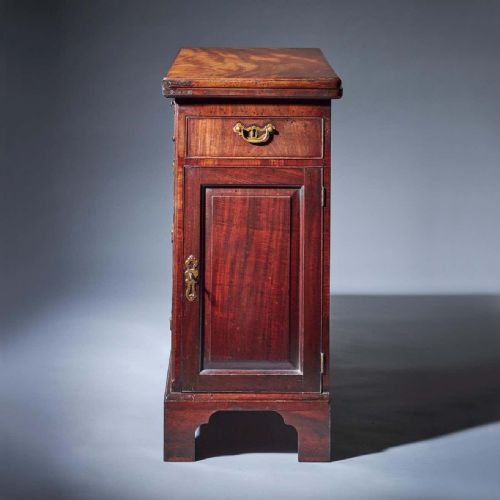 UNIQUE 18TH CENTURY GEORGE II 'DUMMY' FRONTED MAHOGANY BACHELORS CHEST - ADDITIONAL PHOTO 7