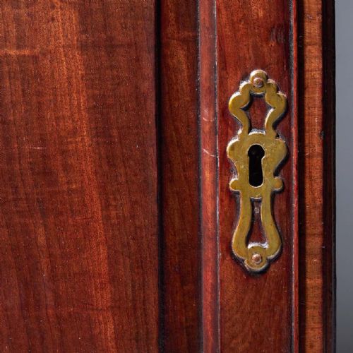 UNIQUE 18TH CENTURY GEORGE II 'DUMMY' FRONTED MAHOGANY BACHELORS CHEST - ADDITIONAL PHOTO 11
