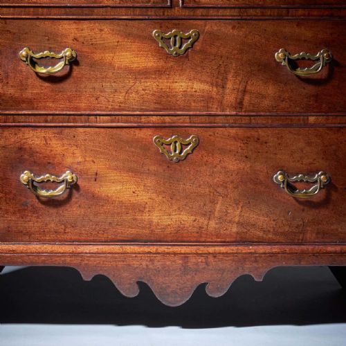 UNIQUE 18TH CENTURY GEORGE II 'DUMMY' FRONTED MAHOGANY BACHELORS CHEST - ADDITIONAL PHOTO 12