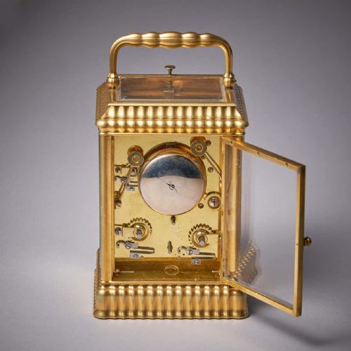 UNUSUAL RIBBED EIGHTDAY REPEATING STRIKING GILTBRASS GORGE CASE CARRIAGE CLOCK - ADDITIONAL PHOTO 3