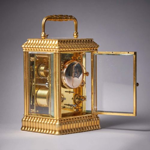 UNUSUAL RIBBED EIGHTDAY REPEATING STRIKING GILTBRASS GORGE CASE CARRIAGE CLOCK - ADDITIONAL PHOTO 4