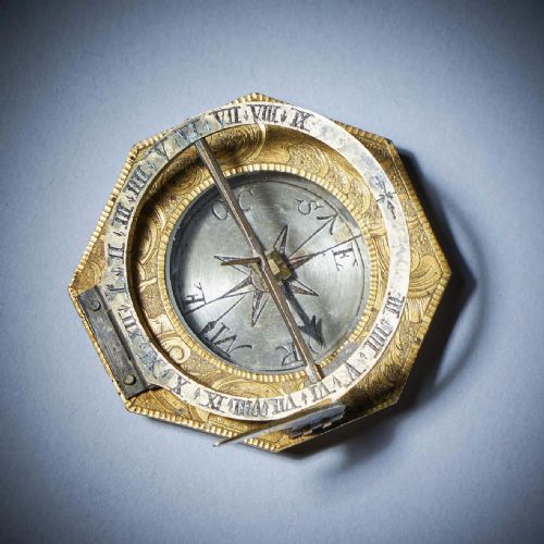 18TH CENTURY GILT BRASS AND SILVER POCKET OR MINIATURE SUNDIAL COMPASS WITH CASE - ADDITIONAL PHOTO 7