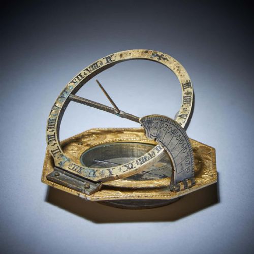 18TH CENTURY GILT BRASS AND SILVER POCKET OR MINIATURE SUNDIAL COMPASS WITH CASE - ADDITIONAL PHOTO 8