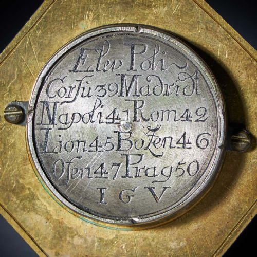 18TH CENTURY GILT BRASS AND SILVER POCKET OR MINIATURE SUNDIAL COMPASS WITH CASE - ADDITIONAL PHOTO 15