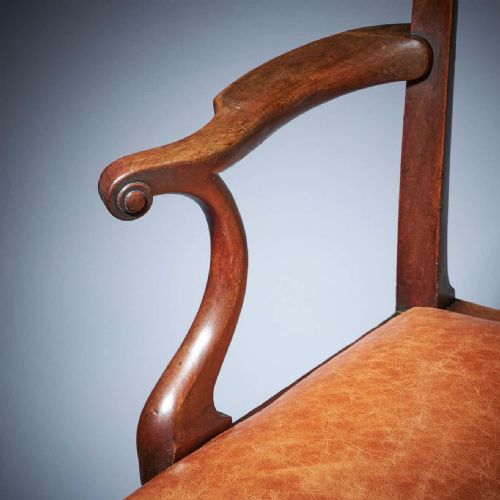 GEORGE III 18TH CENTURY MAHOGANY ARMCHAIR IN THE MANNER OF THOMAS CHIPPENDALE - ADDITIONAL PHOTO 6