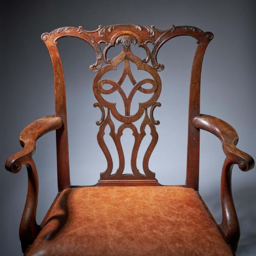 GEORGE III 18TH CENTURY MAHOGANY ARMCHAIR IN THE MANNER OF THOMAS CHIPPENDALE - ADDITIONAL PHOTO 7