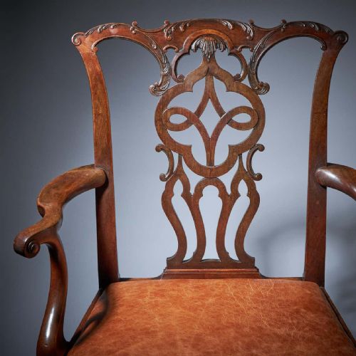 GEORGE III 18TH CENTURY MAHOGANY ARMCHAIR IN THE MANNER OF THOMAS CHIPPENDALE - ADDITIONAL PHOTO 8