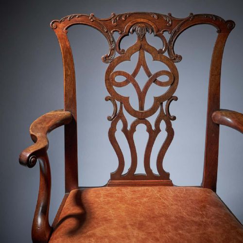 GEORGE III 18TH CENTURY MAHOGANY ARMCHAIR IN THE MANNER OF THOMAS CHIPPENDALE - ADDITIONAL PHOTO 9