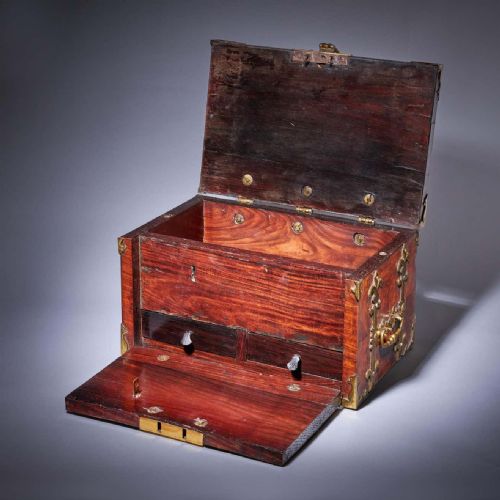 17TH C DIMINUTIVE WILLIAM AND MARY KINGWOOD STRONGBOX OR COFFRE FORT C 1690 - ADDITIONAL PHOTO 6