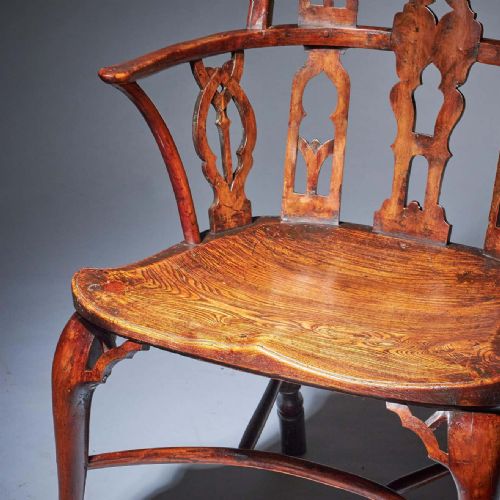 PAIR OF 18TH CENTURY GEORGE II GOTHIC YEW AND ELM WINDSOR ARMCHAIRS CIRCA 1760 - ADDITIONAL PHOTO 2