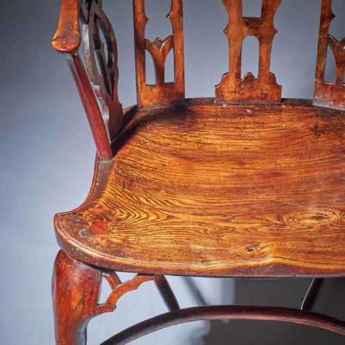PAIR OF 18TH CENTURY GEORGE II GOTHIC YEW AND ELM WINDSOR ARMCHAIRS CIRCA 1760 - ADDITIONAL PHOTO 6