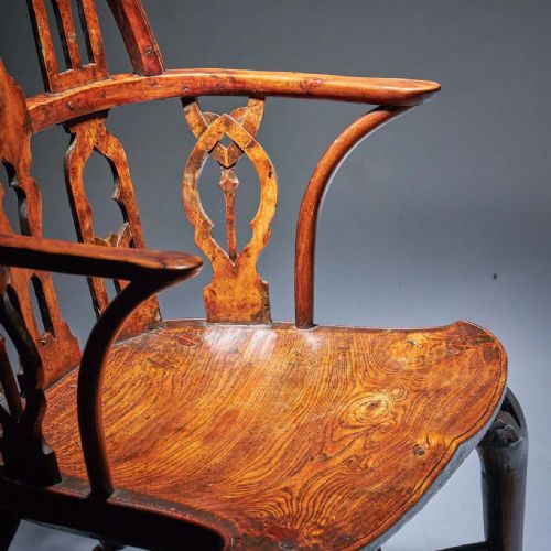PAIR OF 18TH CENTURY GEORGE II GOTHIC YEW AND ELM WINDSOR ARMCHAIRS CIRCA 1760 - ADDITIONAL PHOTO 11