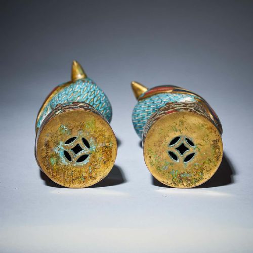 A PAIR OF 19TH CENTURY LATE QING DYNASTY CHINESE CLOISONN PHOENIX FIGURES - ADDITIONAL PHOTO 5