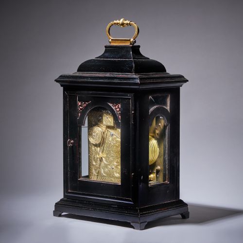 A SMALL 18TH CENTURY GEORGE I PERIOD TABLE CLOCK BY GAMALIEL VOYCE C1725 - ADDITIONAL PHOTO 1