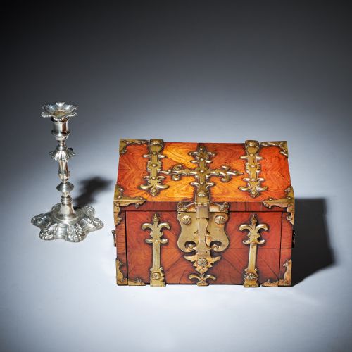 17TH C DIMINUTIVE WILLIAM AND MARY KINGWOOD STRONGBOX OR COFFRE FORT C 1690 - ADDITIONAL PHOTO 10